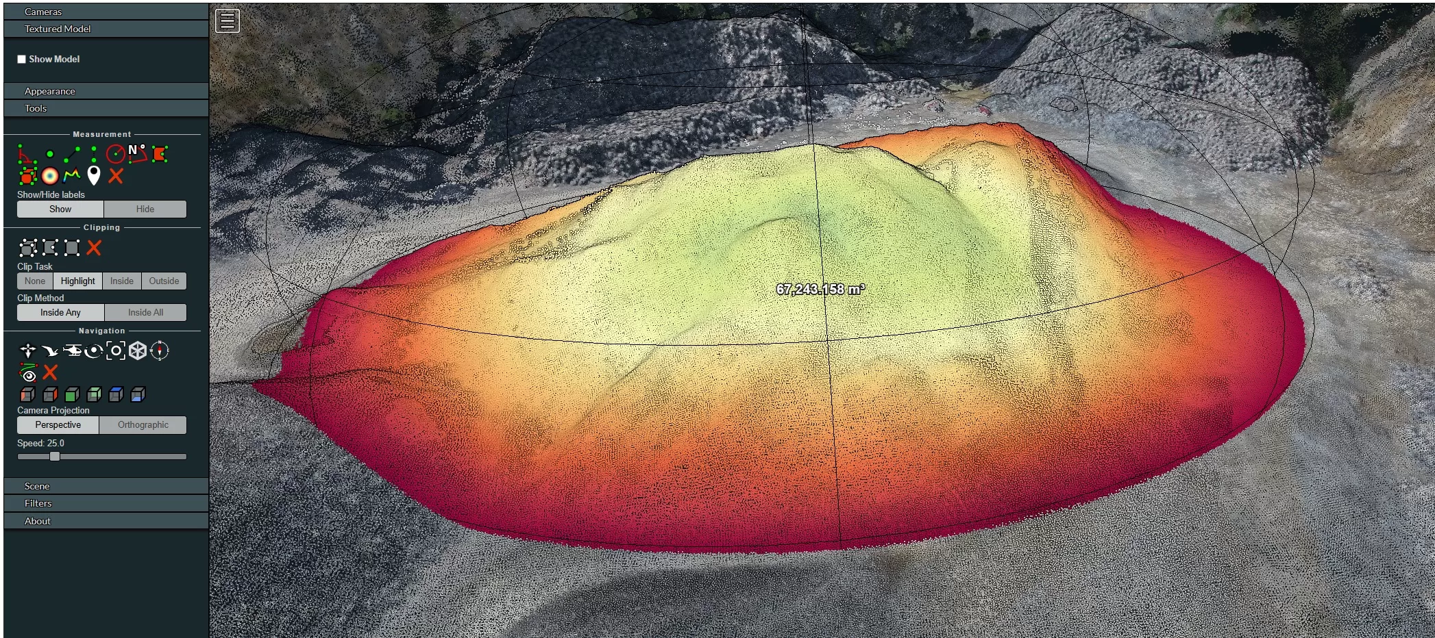 Digital Twin in actie: Volumemeting van een berg kiezel via drone-fotogrammetrie met centimeter-precisie.