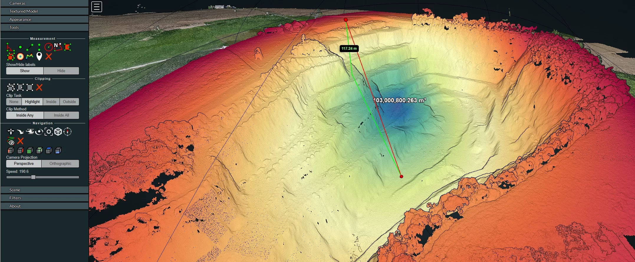 Digitale volumemeting van een steengroeve van 103 miljoen m3 en 117 meter diep via drone fotogrammetrie.